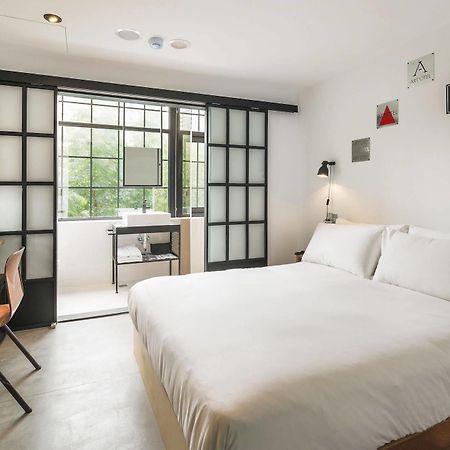 Art'otel Ximending Taipei Bagian luar foto